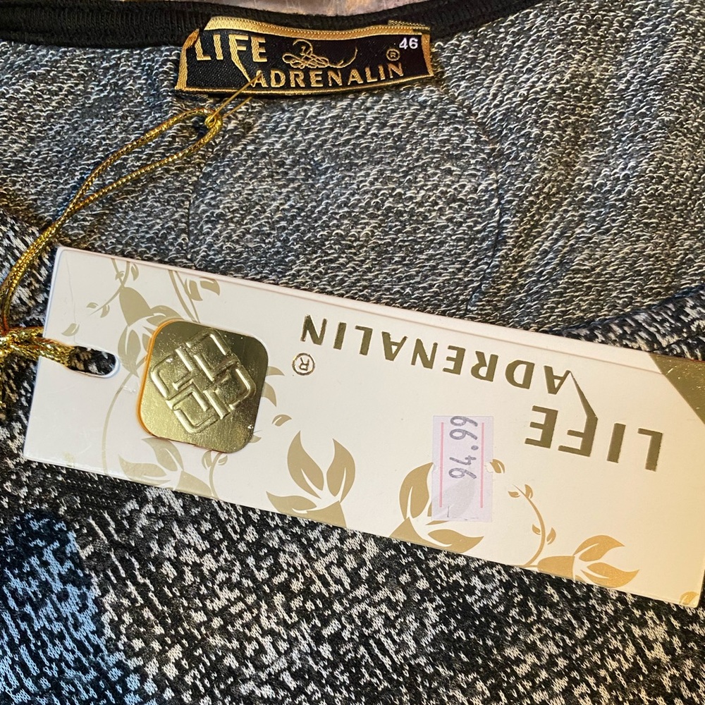 Life Adrenaline Top size large extra large - Picture 9 of 11